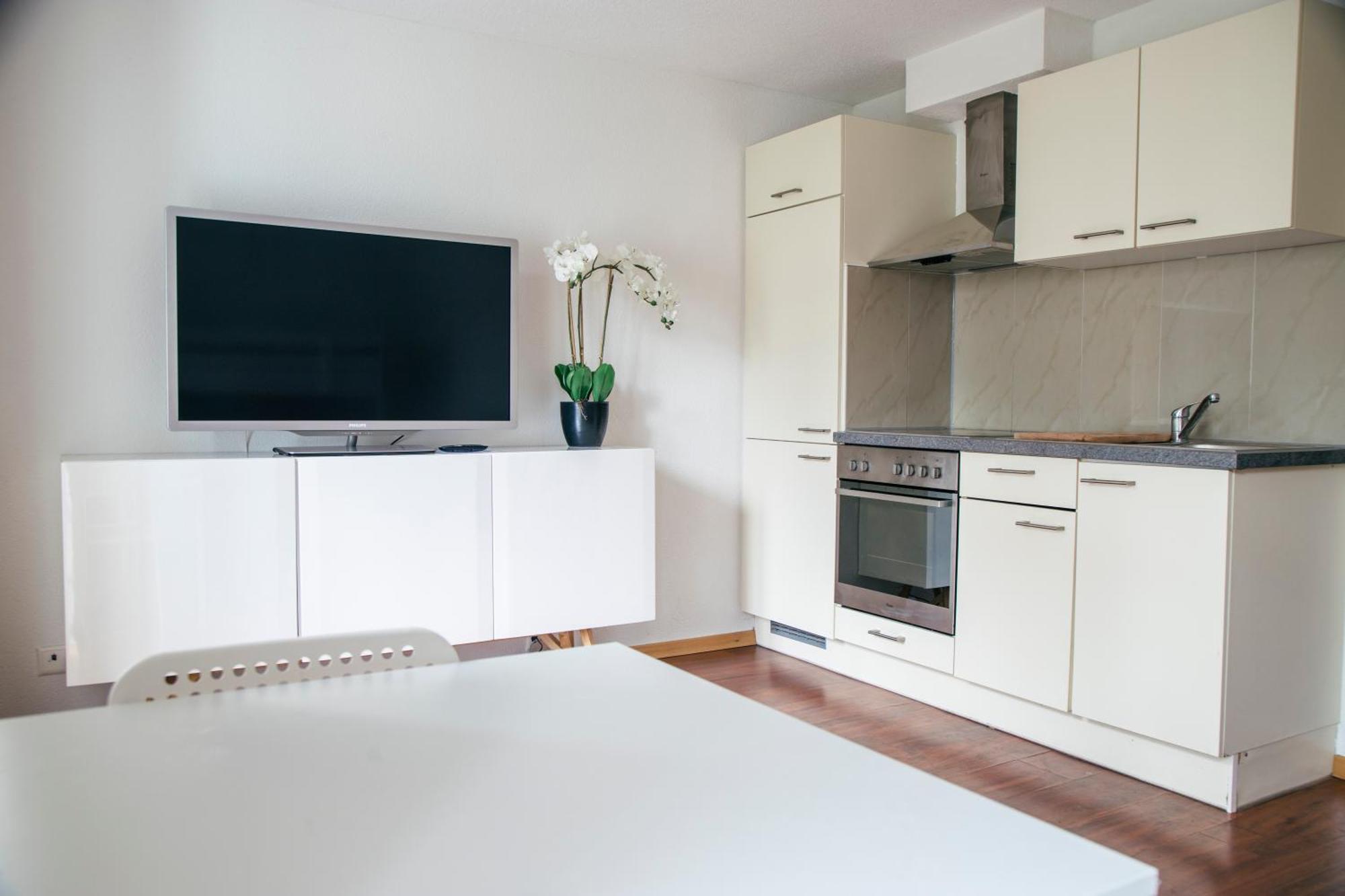 Nimbuzzz Apartments Unterseen Zewnętrze zdjęcie