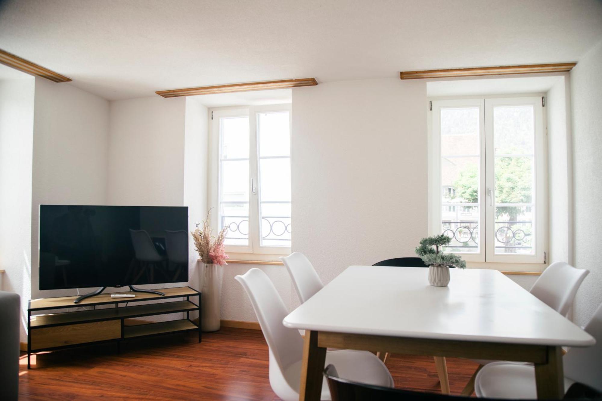 Nimbuzzz Apartments Unterseen Zewnętrze zdjęcie