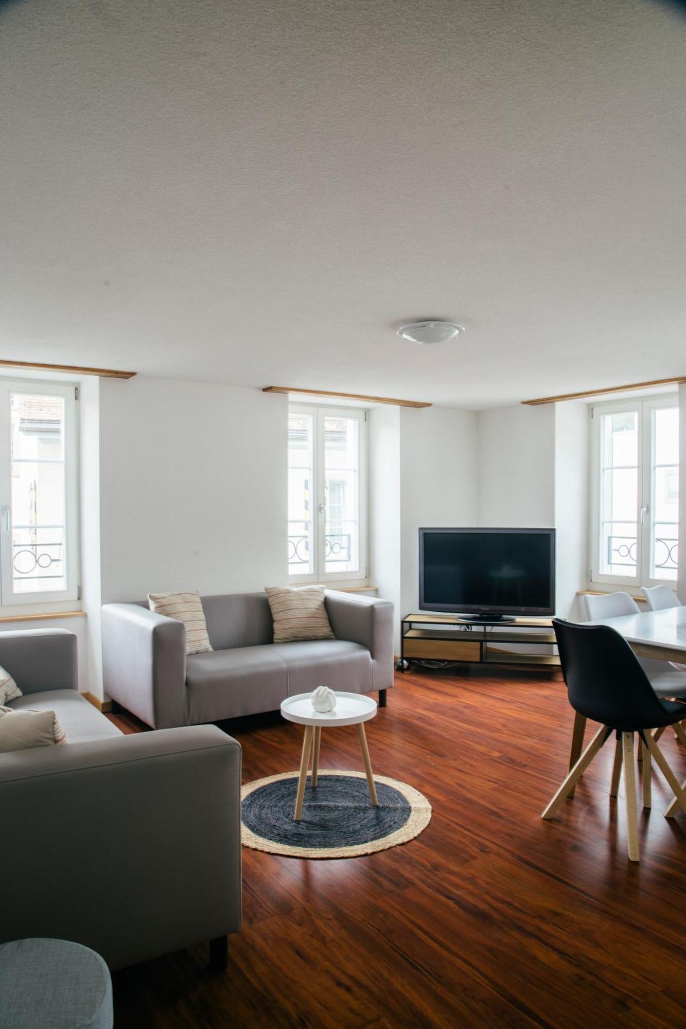 Nimbuzzz Apartments Unterseen Zewnętrze zdjęcie